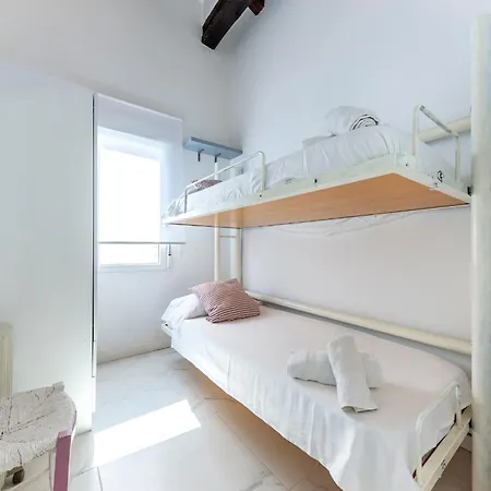 Pepe, Mis Casitas Feriehus *